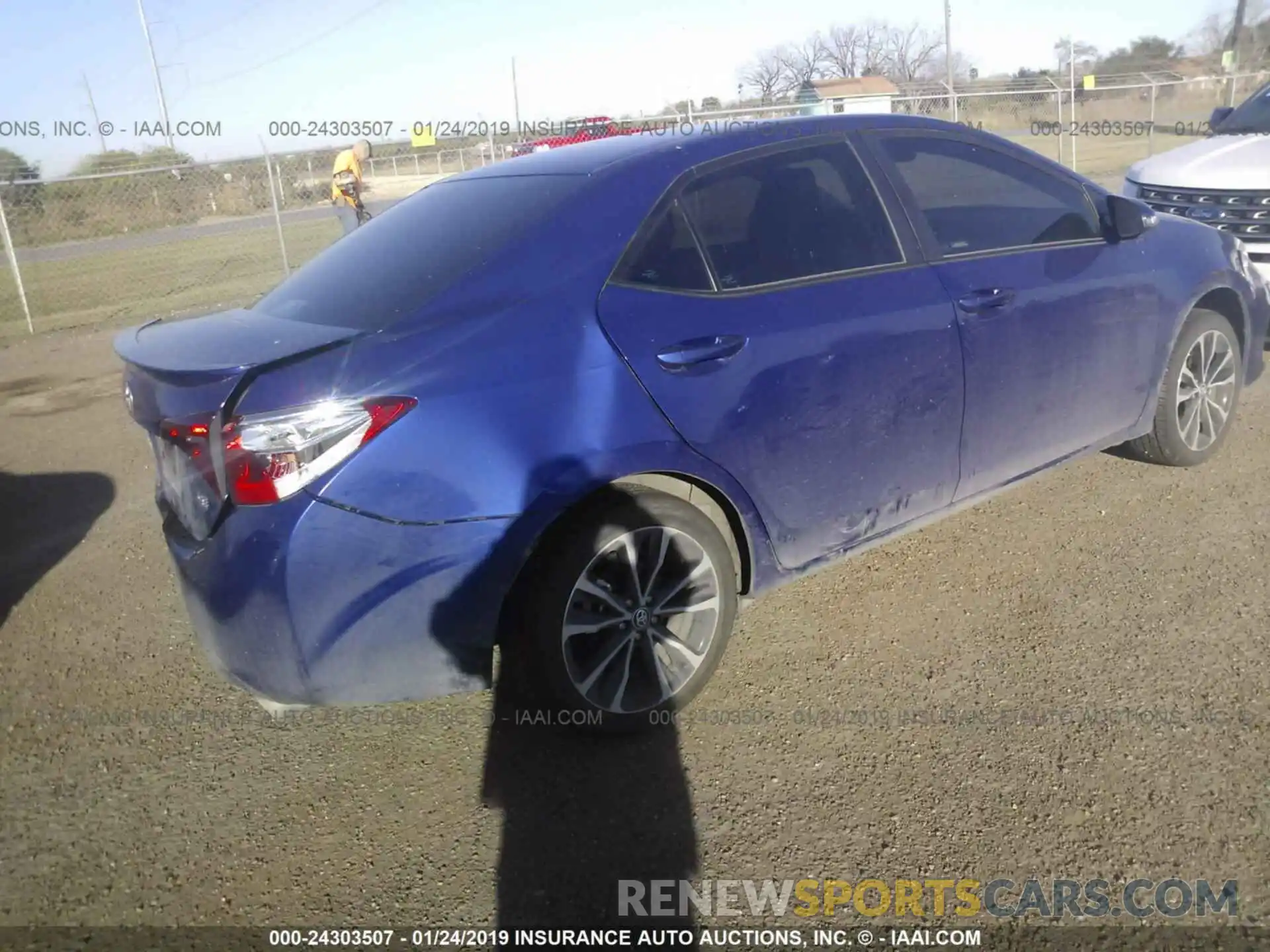 4 Photograph of a damaged car 5YFBURHE5KP896340 TOYOTA COROLLA 2019