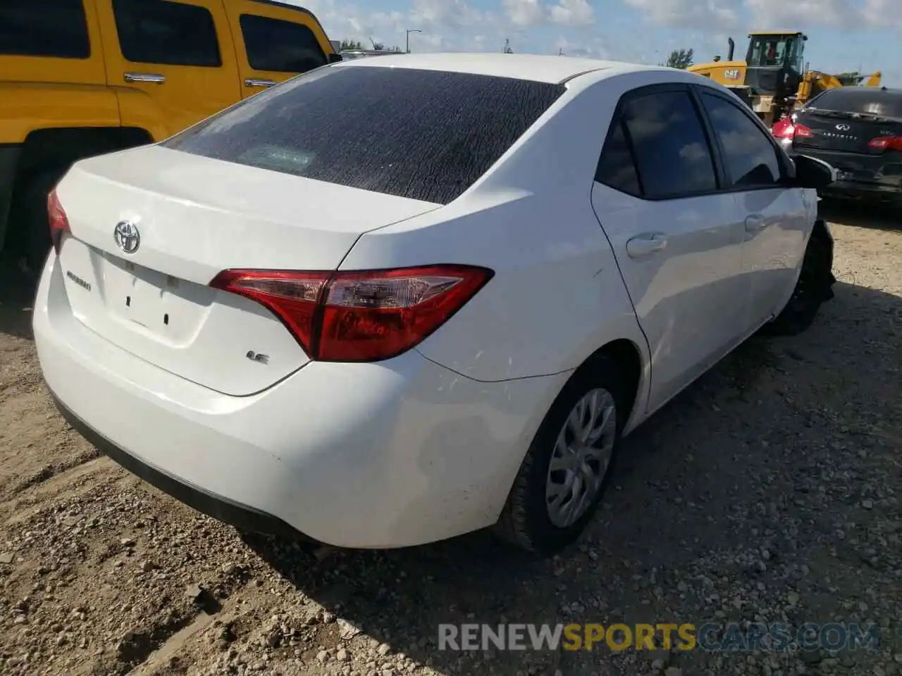 4 Photograph of a damaged car 5YFBURHE5KP900483 TOYOTA COROLLA 2019