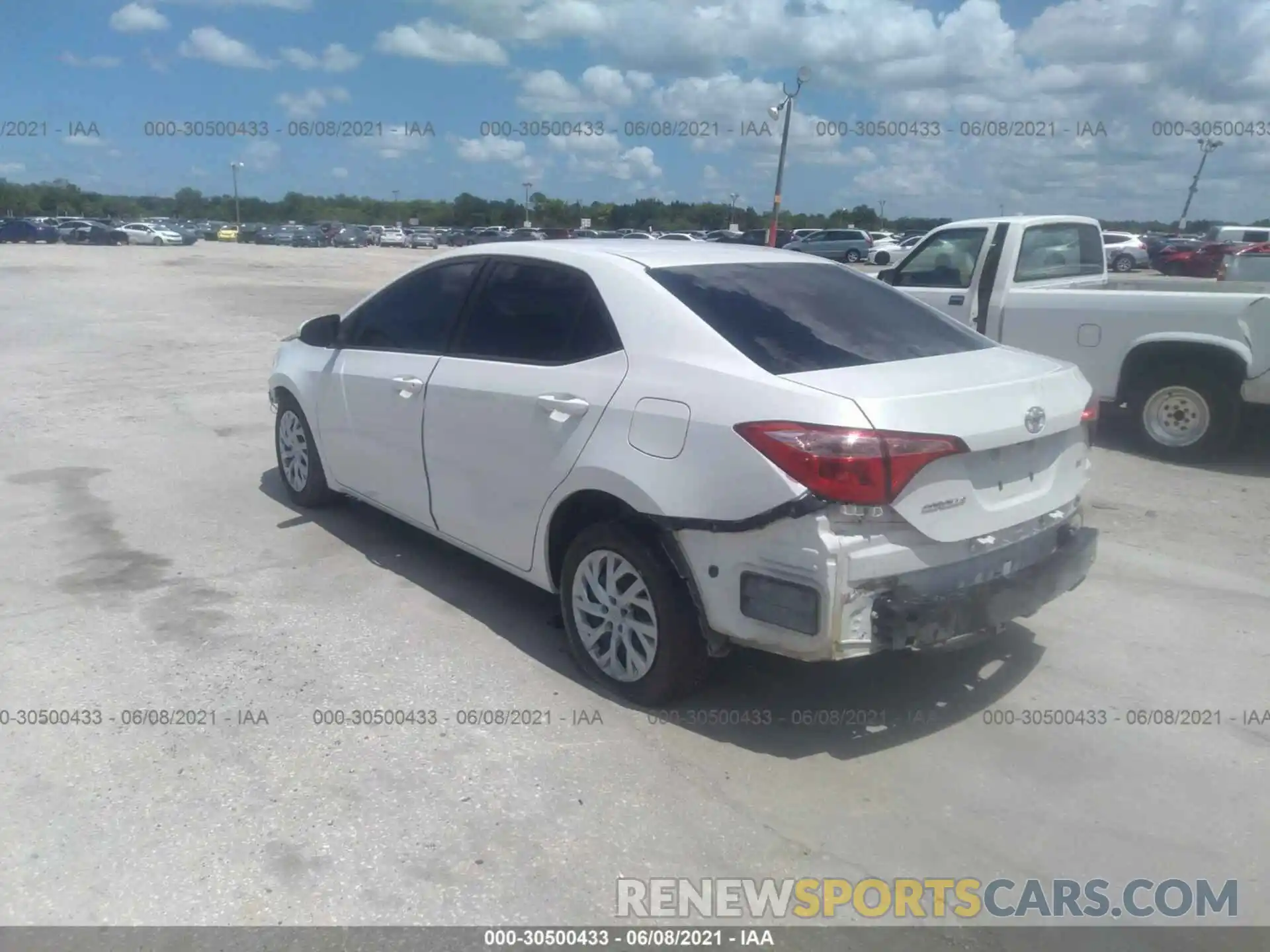 3 Photograph of a damaged car 5YFBURHE5KP901861 TOYOTA COROLLA 2019