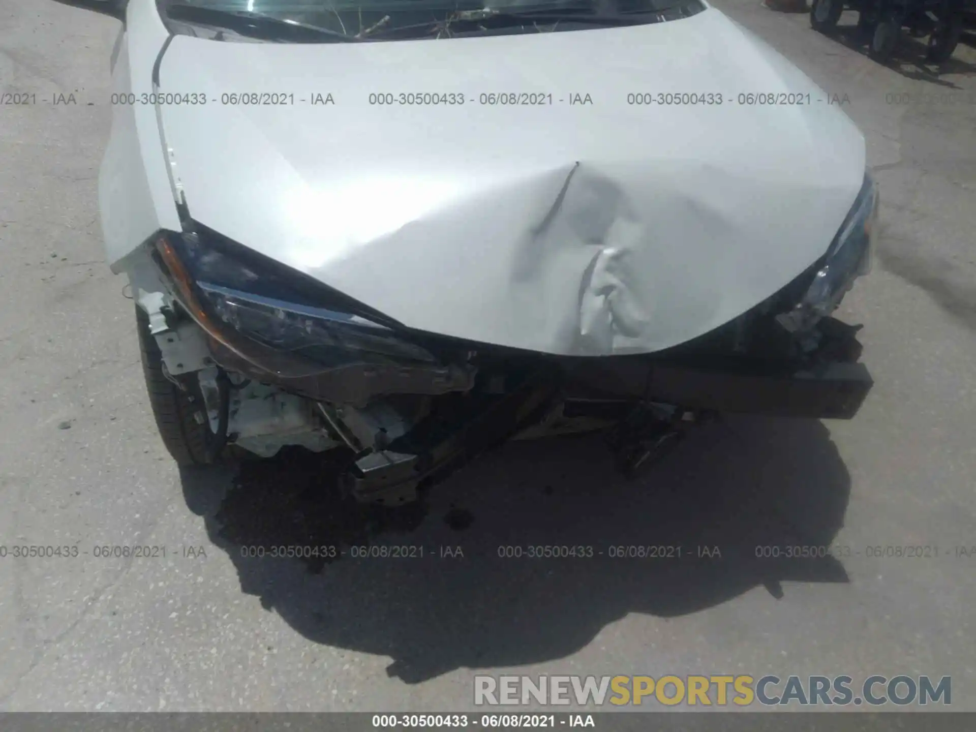 6 Photograph of a damaged car 5YFBURHE5KP901861 TOYOTA COROLLA 2019