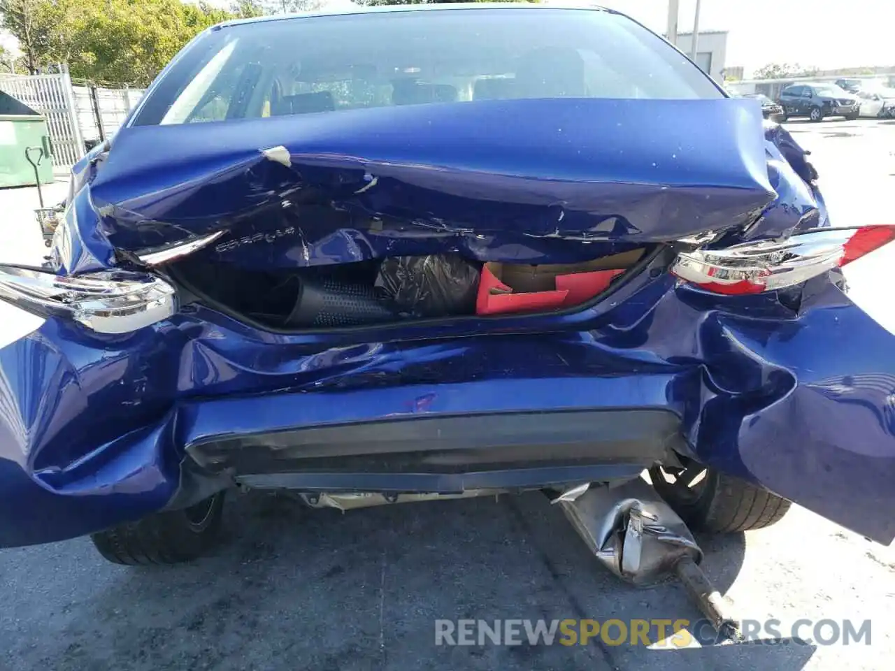 9 Photograph of a damaged car 5YFBURHE5KP902640 TOYOTA COROLLA 2019