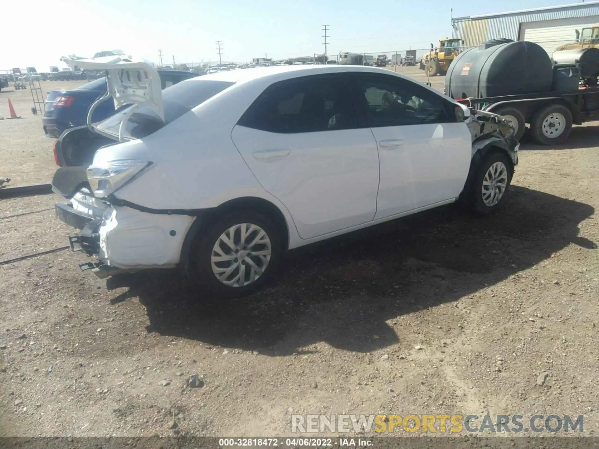 4 Photograph of a damaged car 5YFBURHE5KP903559 TOYOTA COROLLA 2019