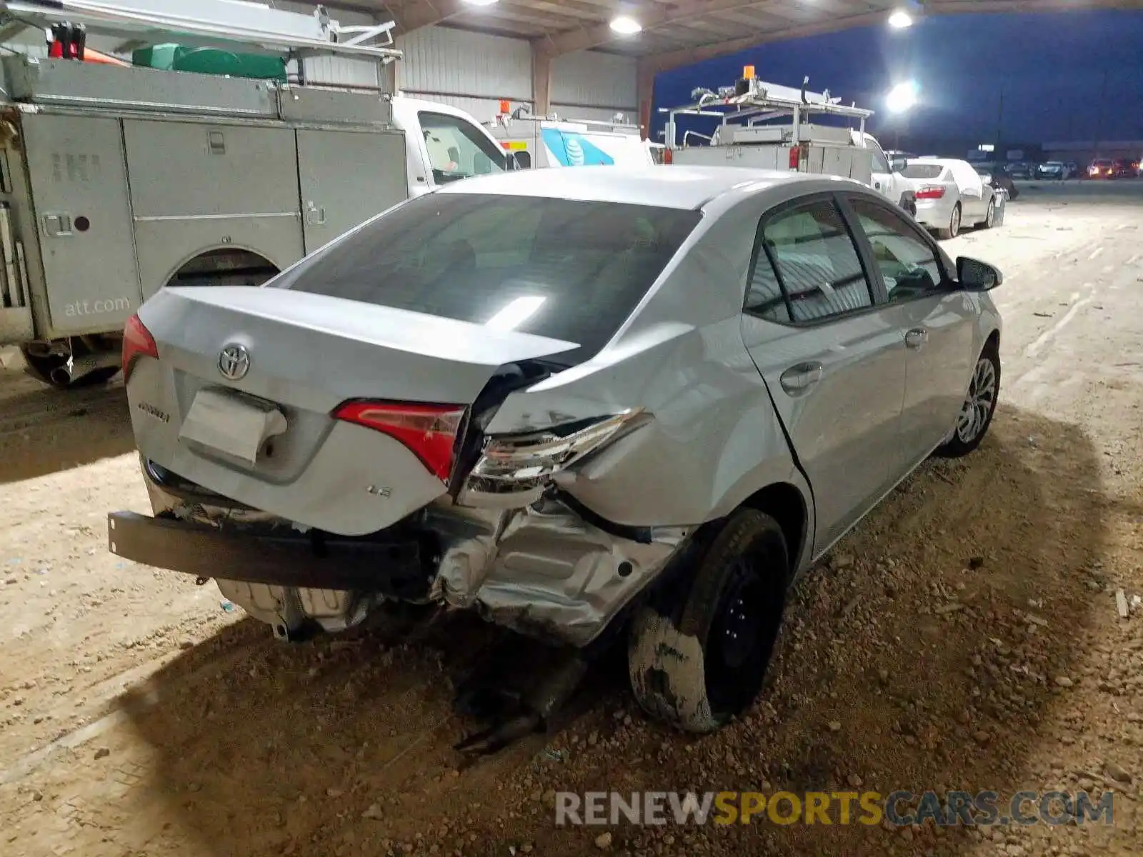 4 Photograph of a damaged car 5YFBURHE5KP903741 TOYOTA COROLLA 2019