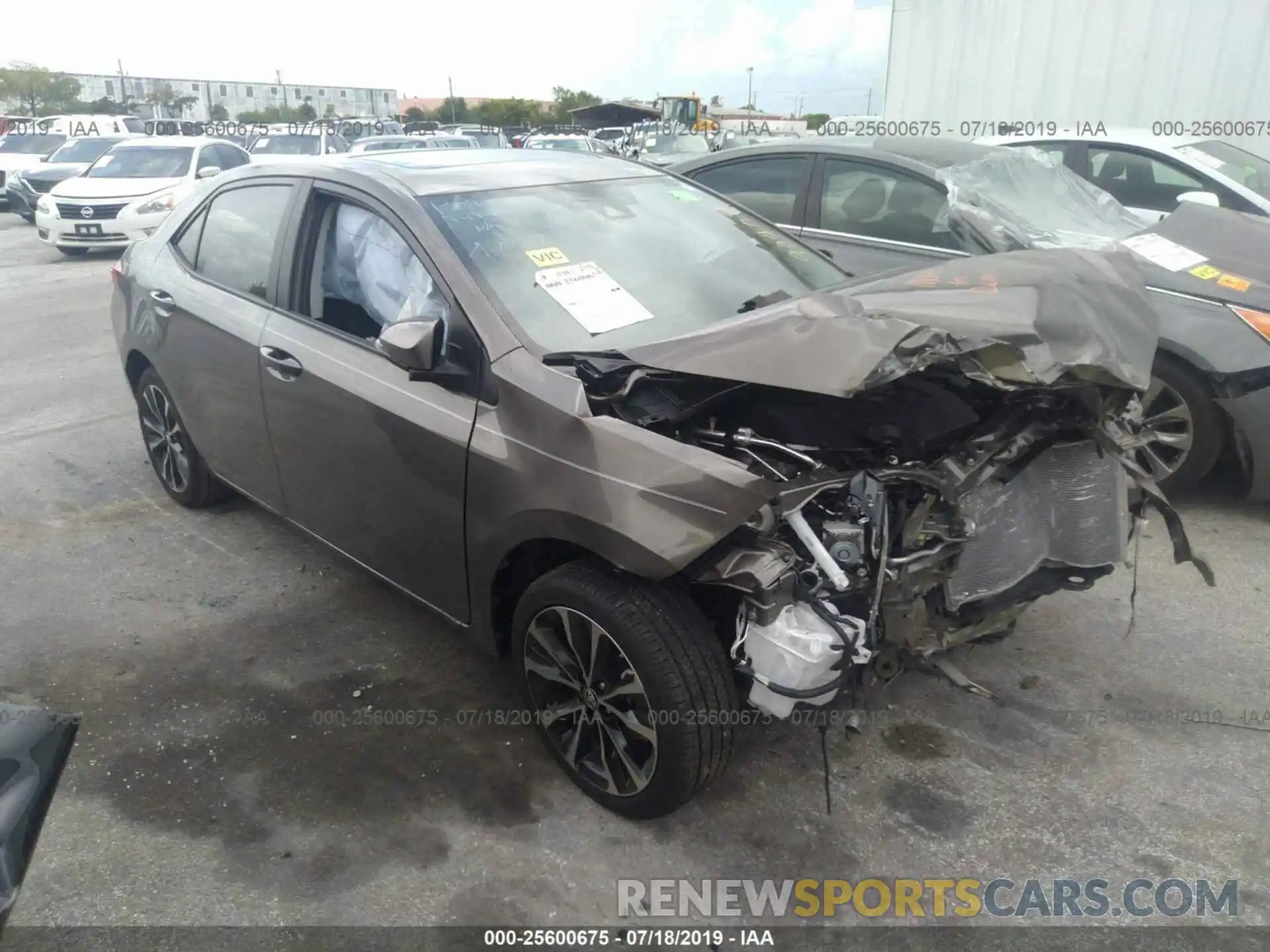 6 Photograph of a damaged car 5YFBURHE5KP904050 TOYOTA COROLLA 2019