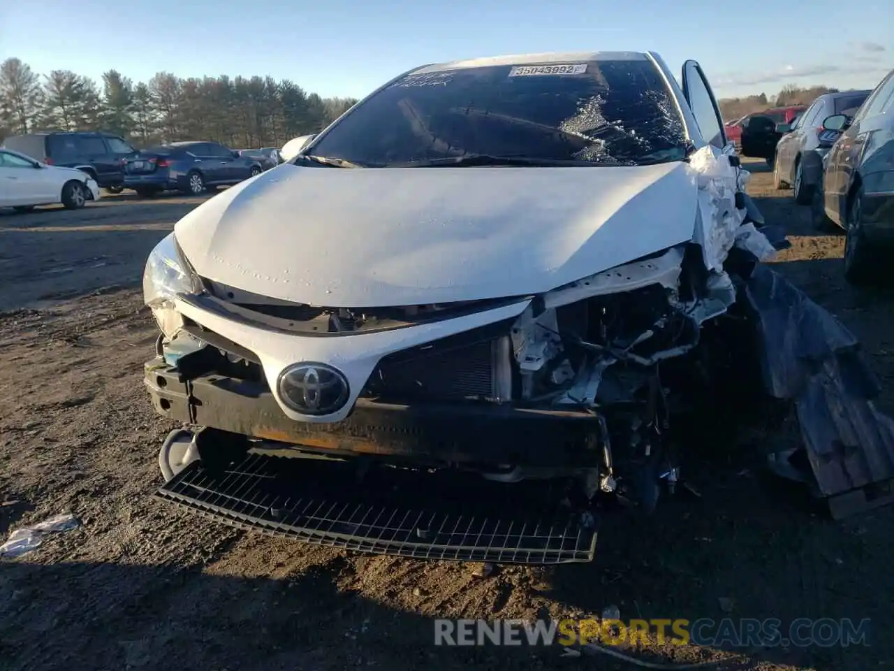 9 Photograph of a damaged car 5YFBURHE5KP904758 TOYOTA COROLLA 2019