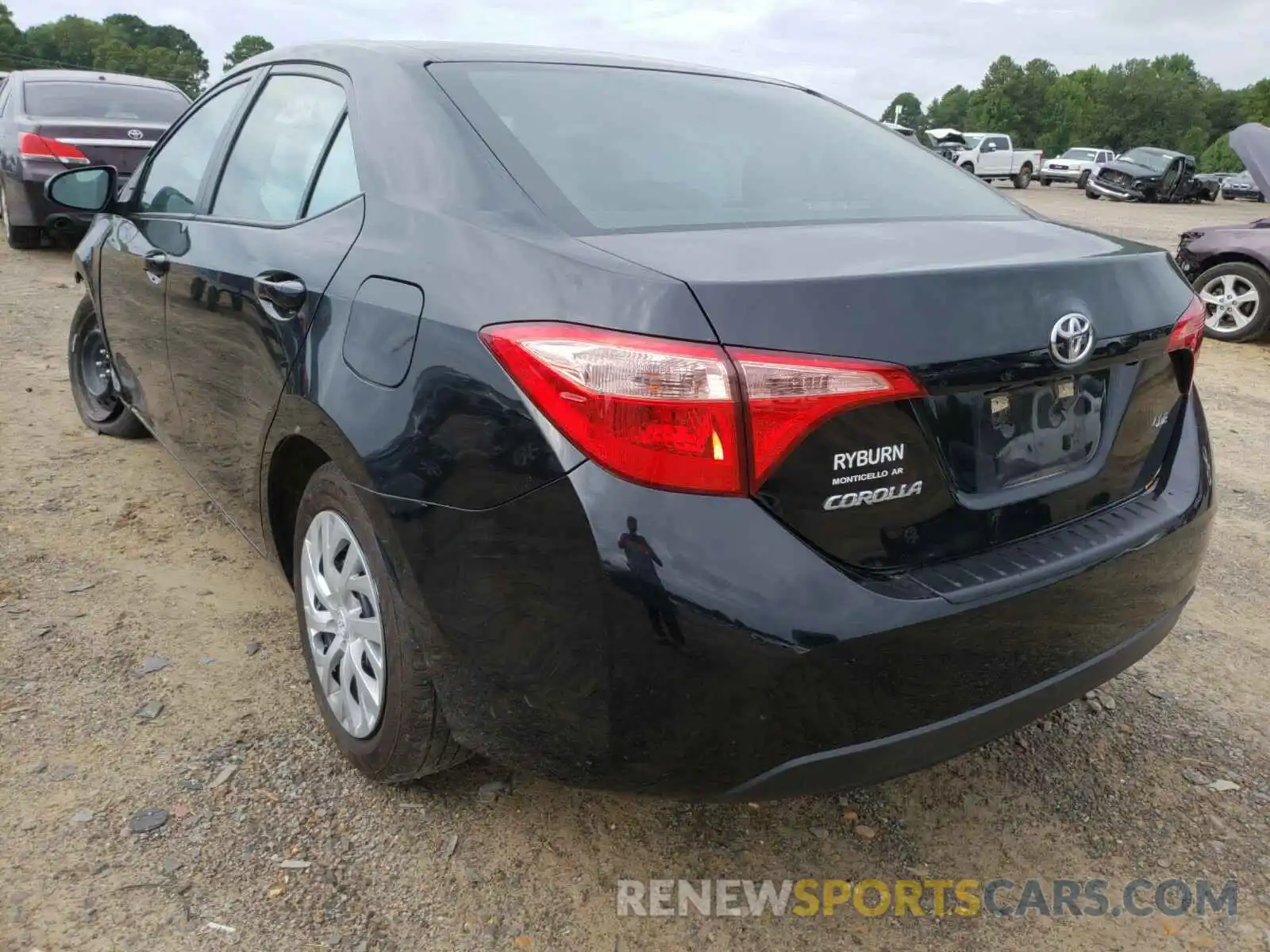 3 Photograph of a damaged car 5YFBURHE5KP904890 TOYOTA COROLLA 2019