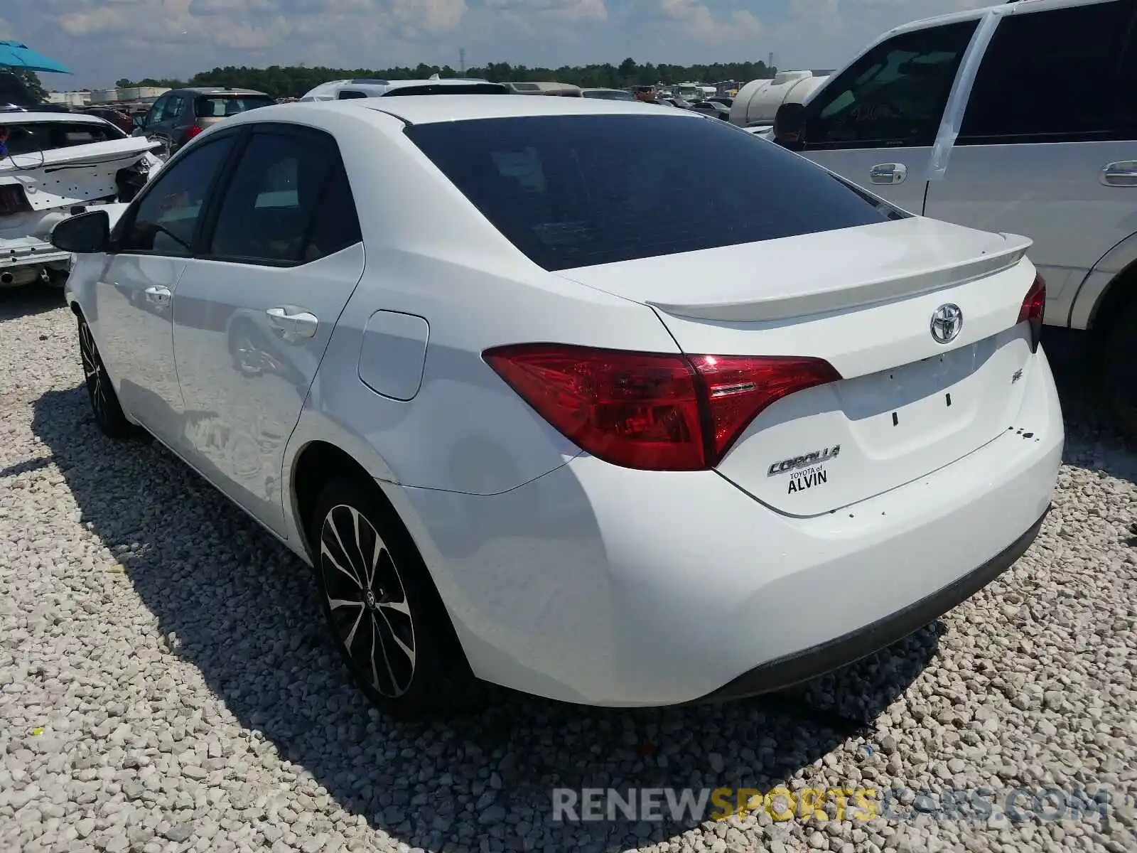 3 Photograph of a damaged car 5YFBURHE5KP907191 TOYOTA COROLLA 2019