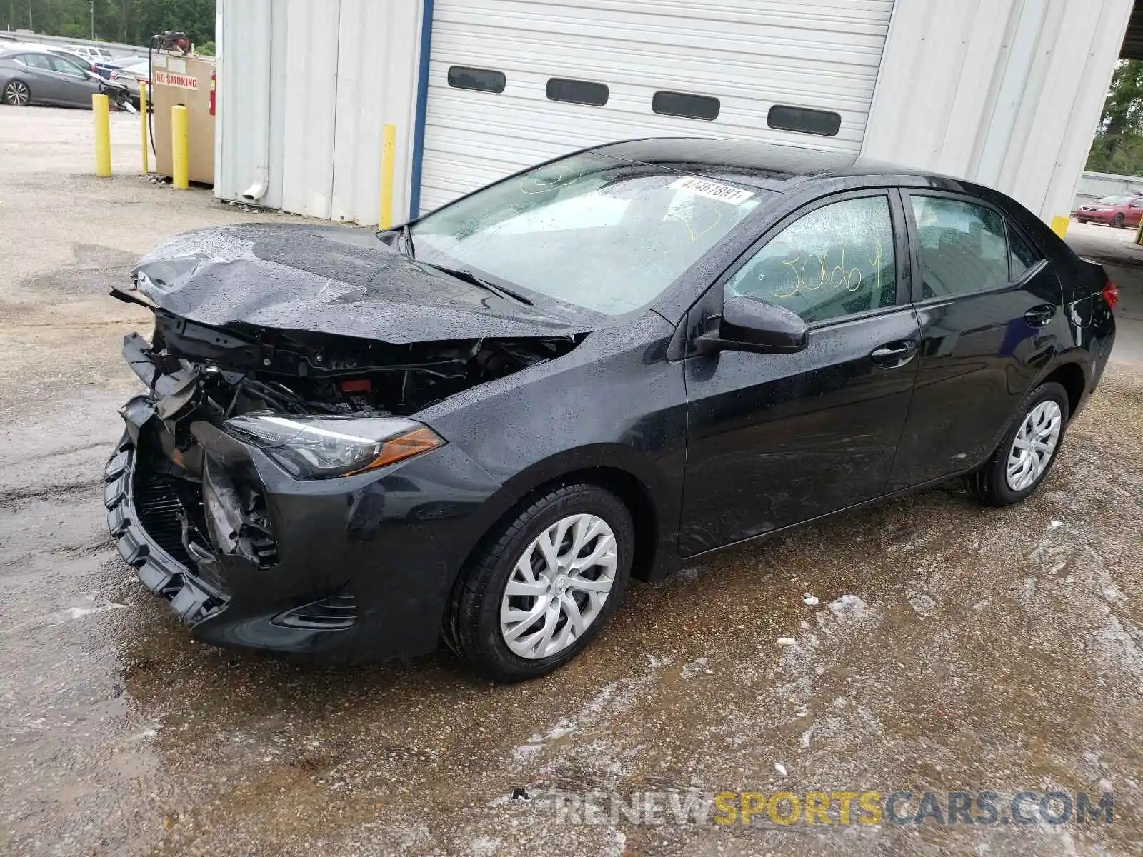 2 Photograph of a damaged car 5YFBURHE5KP907711 TOYOTA COROLLA 2019