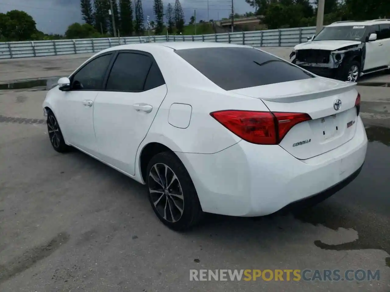 3 Photograph of a damaged car 5YFBURHE5KP908146 TOYOTA COROLLA 2019