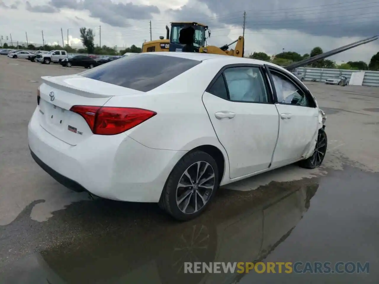 4 Photograph of a damaged car 5YFBURHE5KP908146 TOYOTA COROLLA 2019