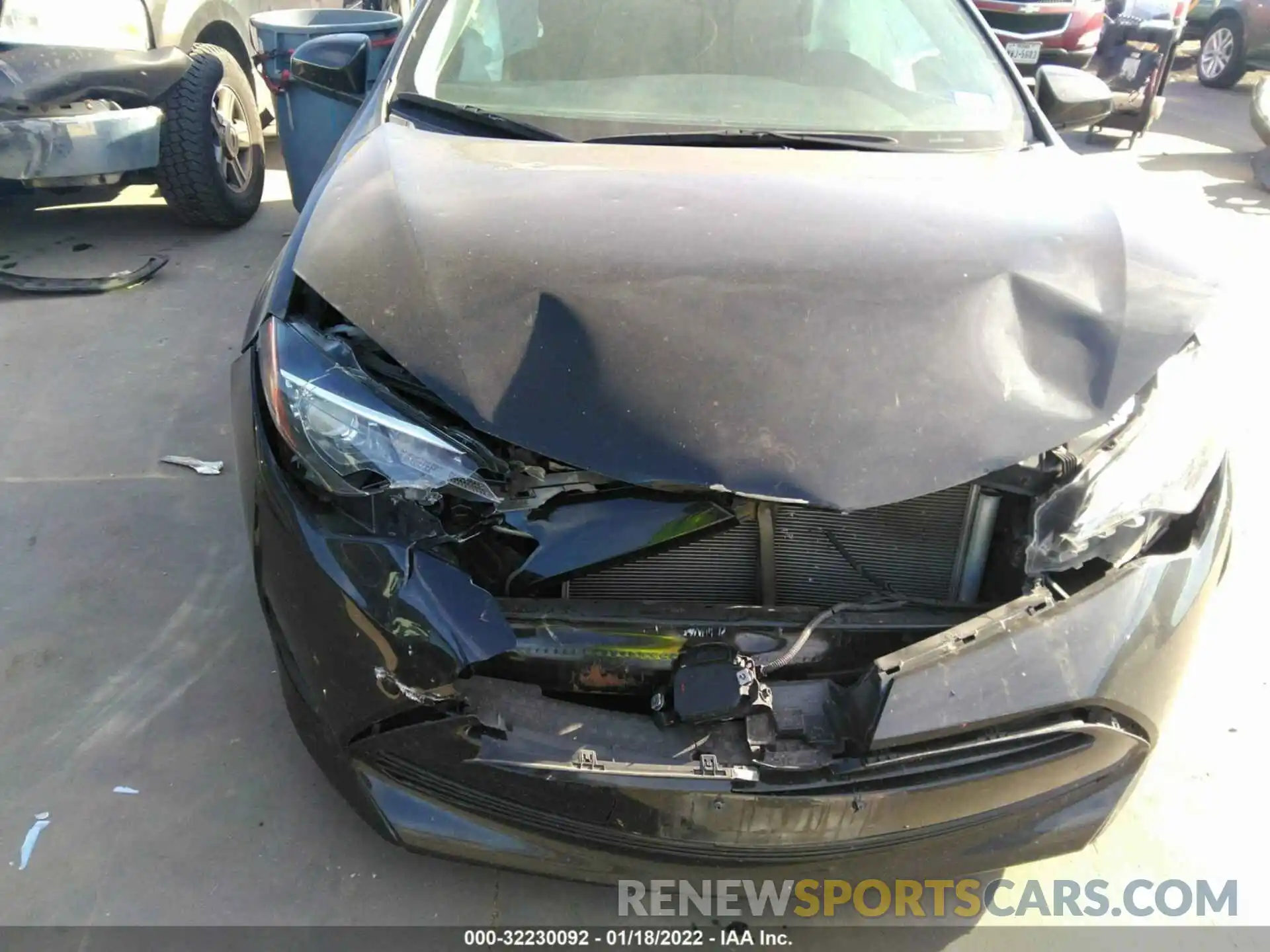 6 Photograph of a damaged car 5YFBURHE5KP908227 TOYOTA COROLLA 2019