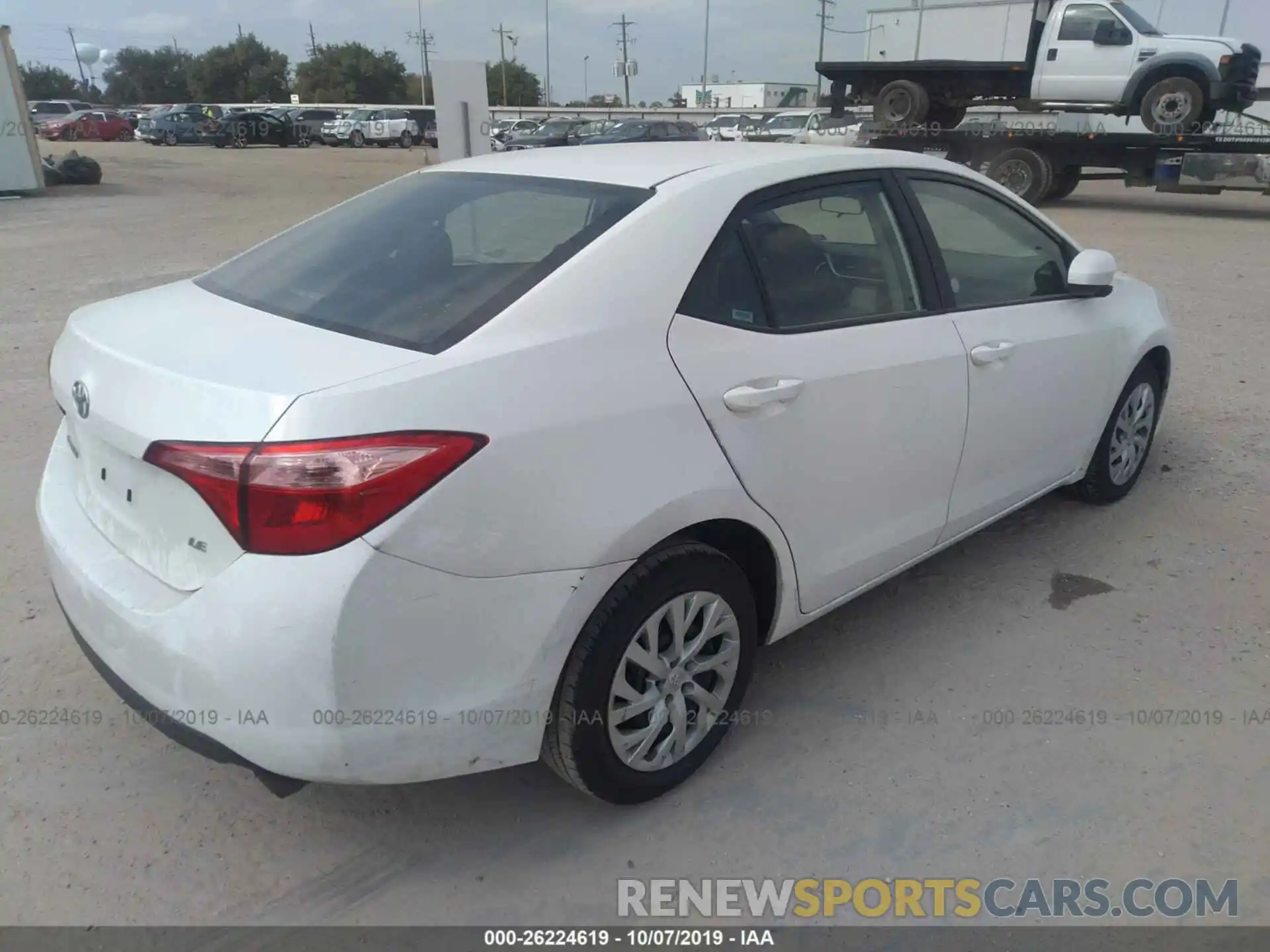 4 Photograph of a damaged car 5YFBURHE5KP908499 TOYOTA COROLLA 2019