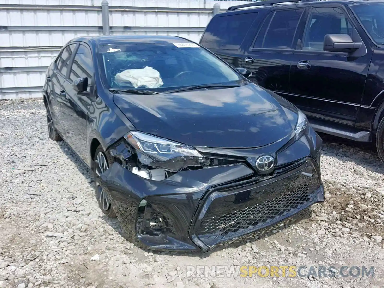 1 Photograph of a damaged car 5YFBURHE5KP908583 TOYOTA COROLLA 2019