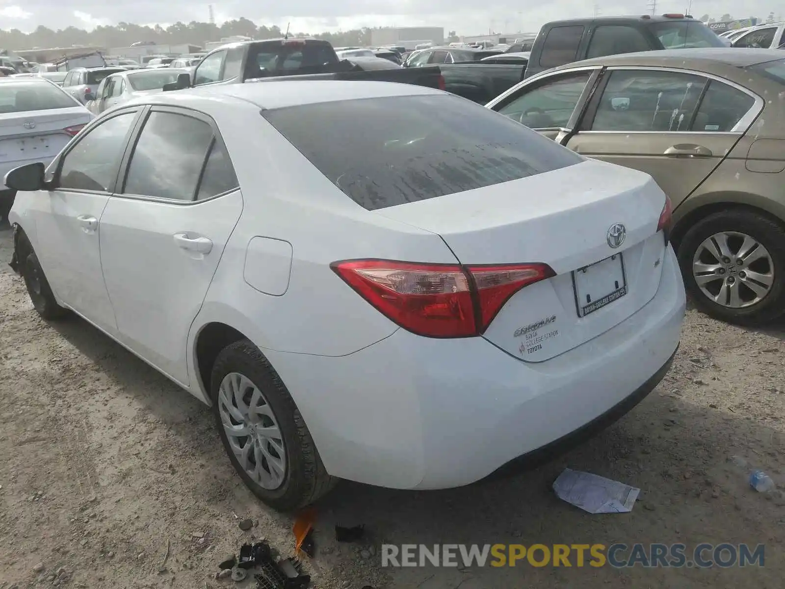 3 Photograph of a damaged car 5YFBURHE5KP908924 TOYOTA COROLLA 2019