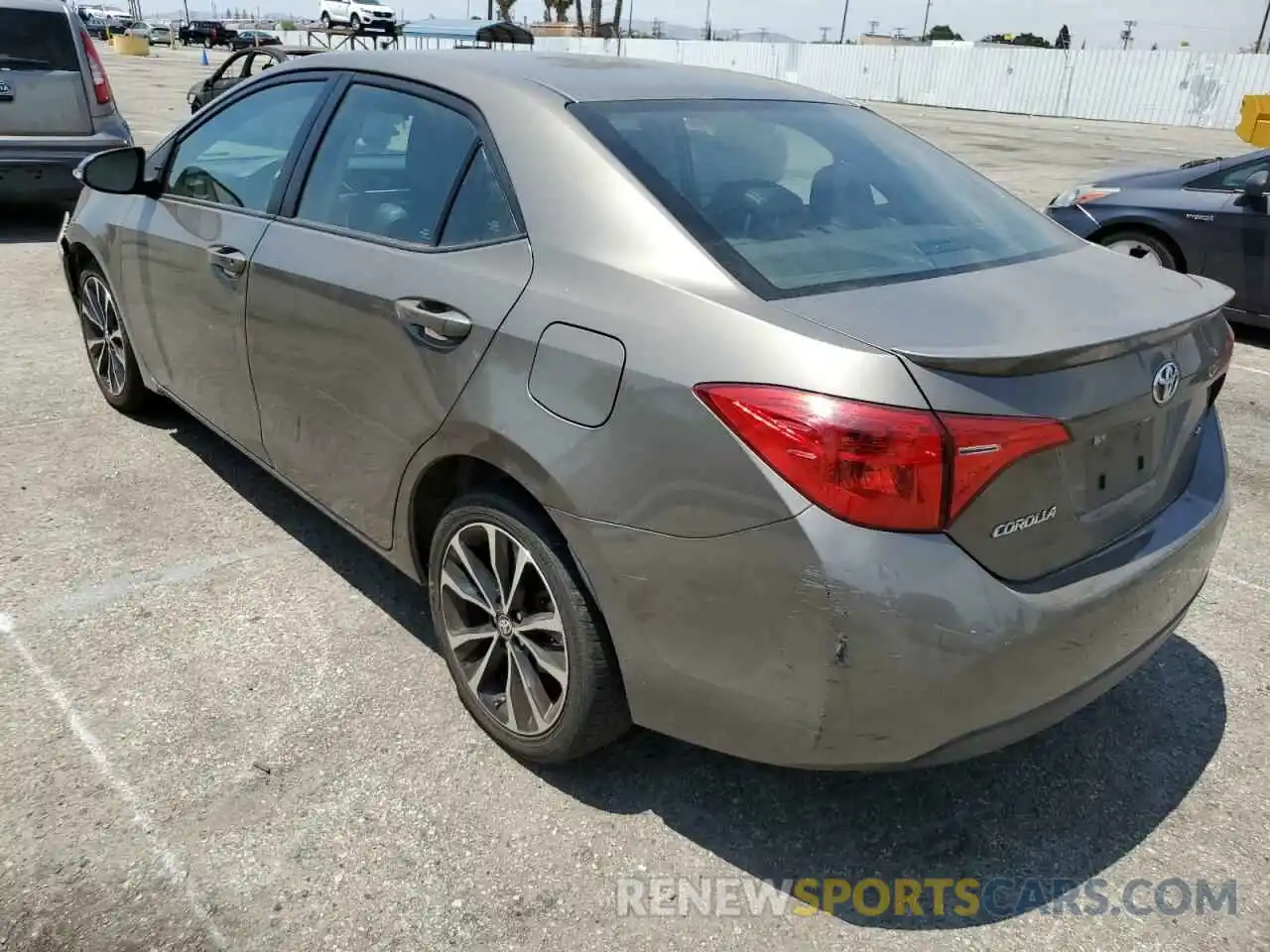 3 Photograph of a damaged car 5YFBURHE5KP909023 TOYOTA COROLLA 2019