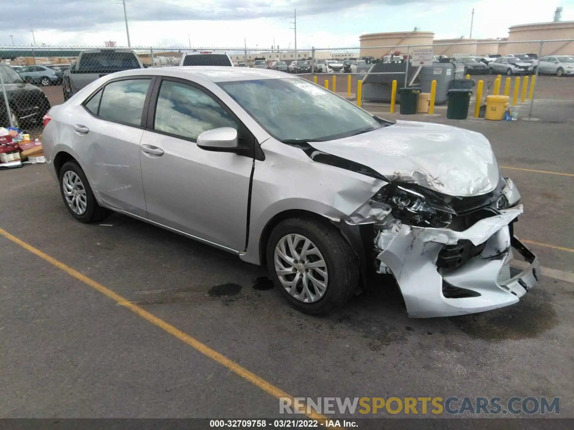 1 Photograph of a damaged car 5YFBURHE5KP909118 TOYOTA COROLLA 2019