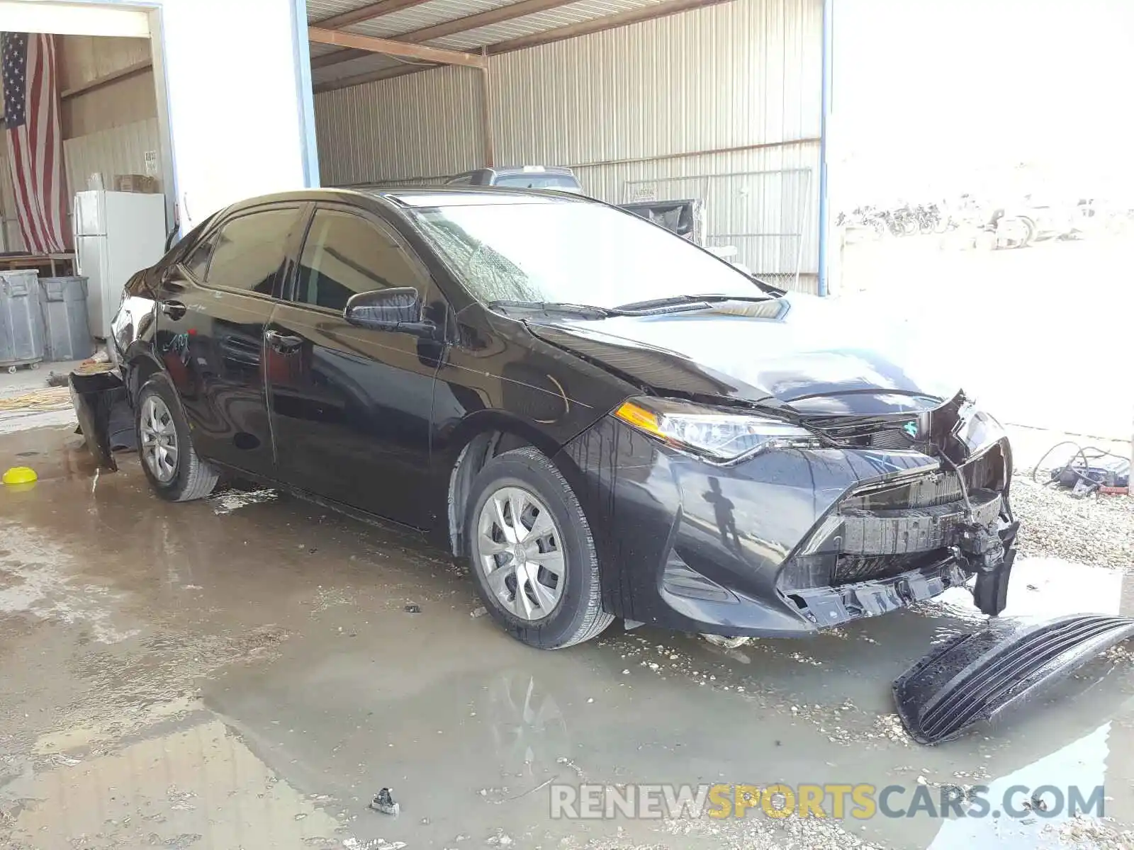 1 Photograph of a damaged car 5YFBURHE5KP909605 TOYOTA COROLLA 2019