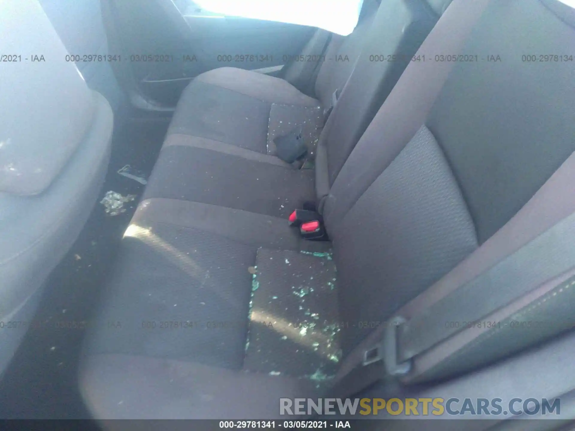 8 Photograph of a damaged car 5YFBURHE5KP910303 TOYOTA COROLLA 2019