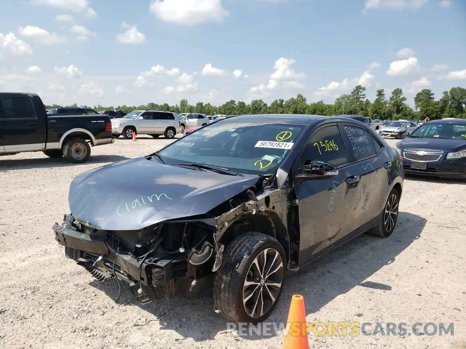 2 Photograph of a damaged car 5YFBURHE5KP910575 TOYOTA COROLLA 2019