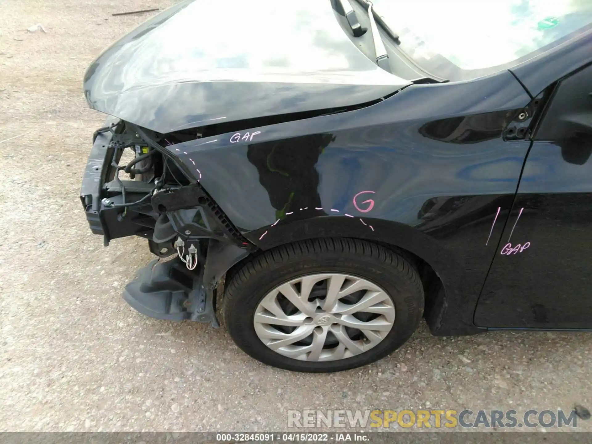 13 Photograph of a damaged car 5YFBURHE5KP910866 TOYOTA COROLLA 2019