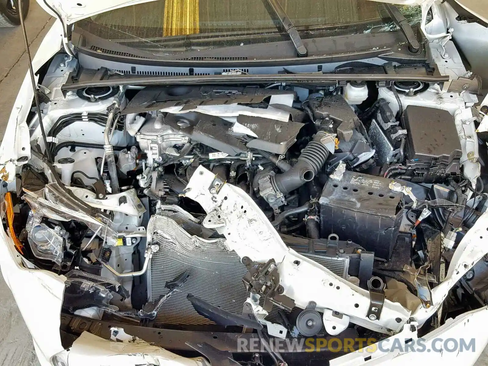 7 Photograph of a damaged car 5YFBURHE5KP911886 TOYOTA COROLLA 2019