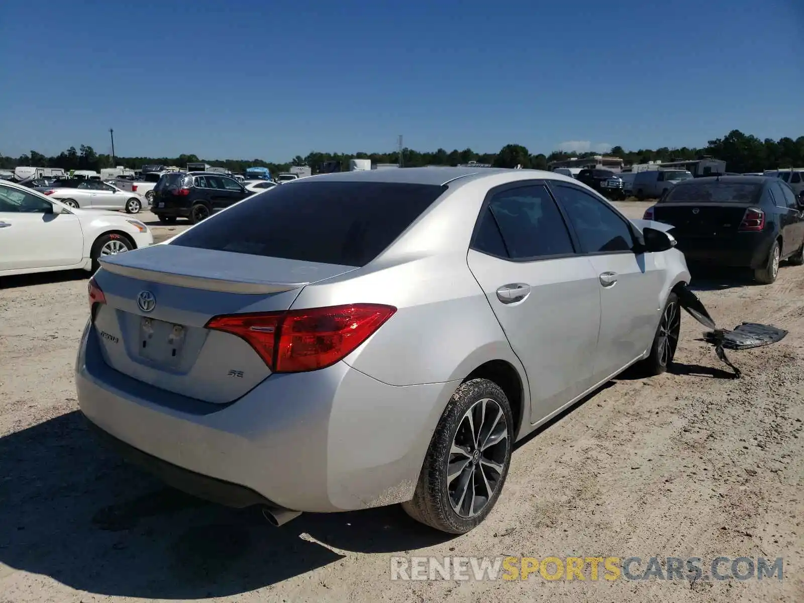 4 Photograph of a damaged car 5YFBURHE5KP914156 TOYOTA COROLLA 2019