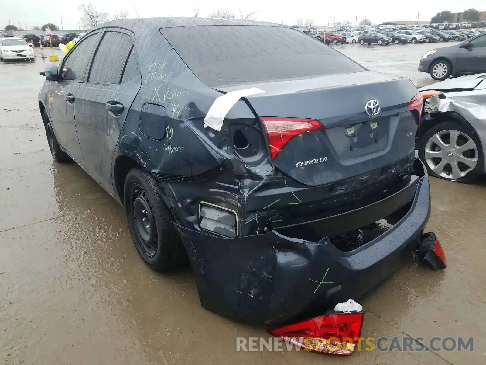 3 Photograph of a damaged car 5YFBURHE5KP914691 TOYOTA COROLLA 2019