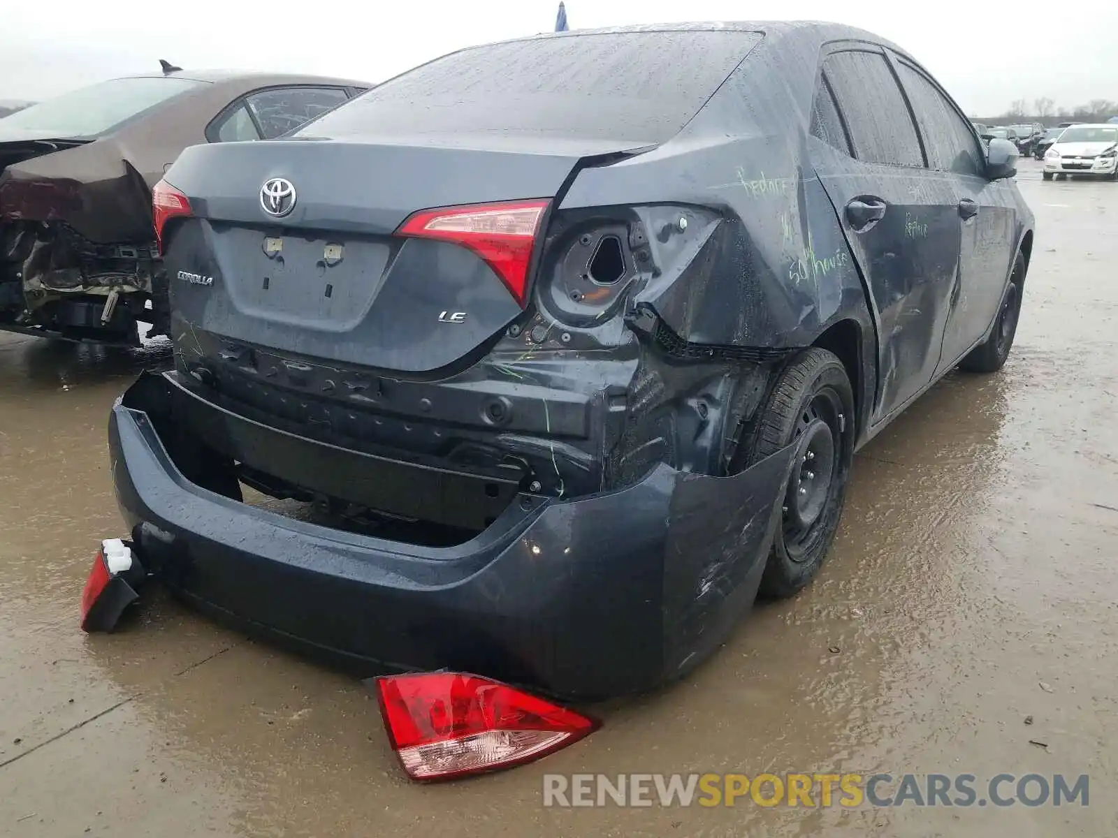 4 Photograph of a damaged car 5YFBURHE5KP914691 TOYOTA COROLLA 2019