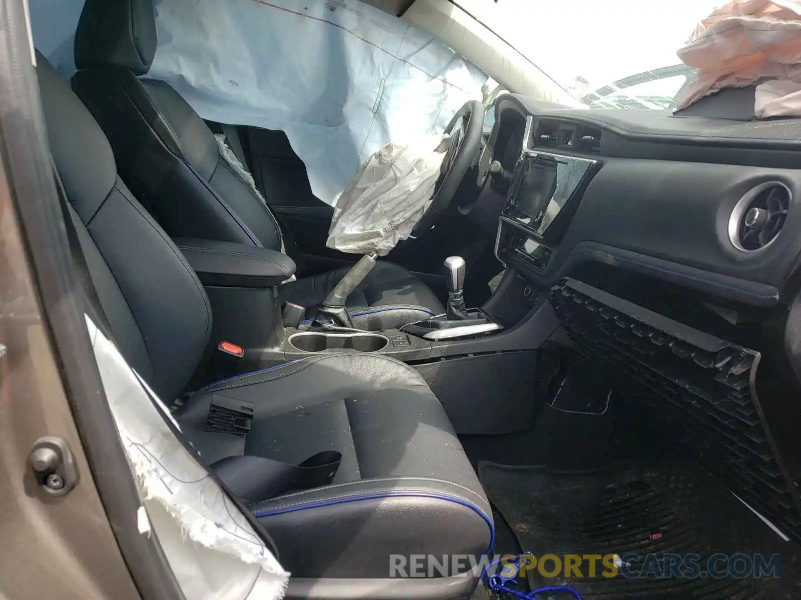 5 Photograph of a damaged car 5YFBURHE5KP915016 TOYOTA COROLLA 2019