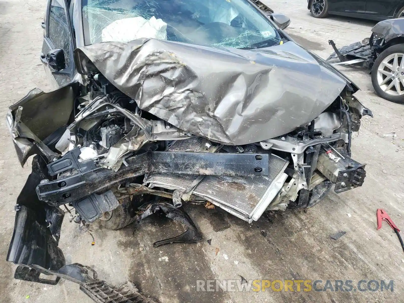 9 Photograph of a damaged car 5YFBURHE5KP915016 TOYOTA COROLLA 2019