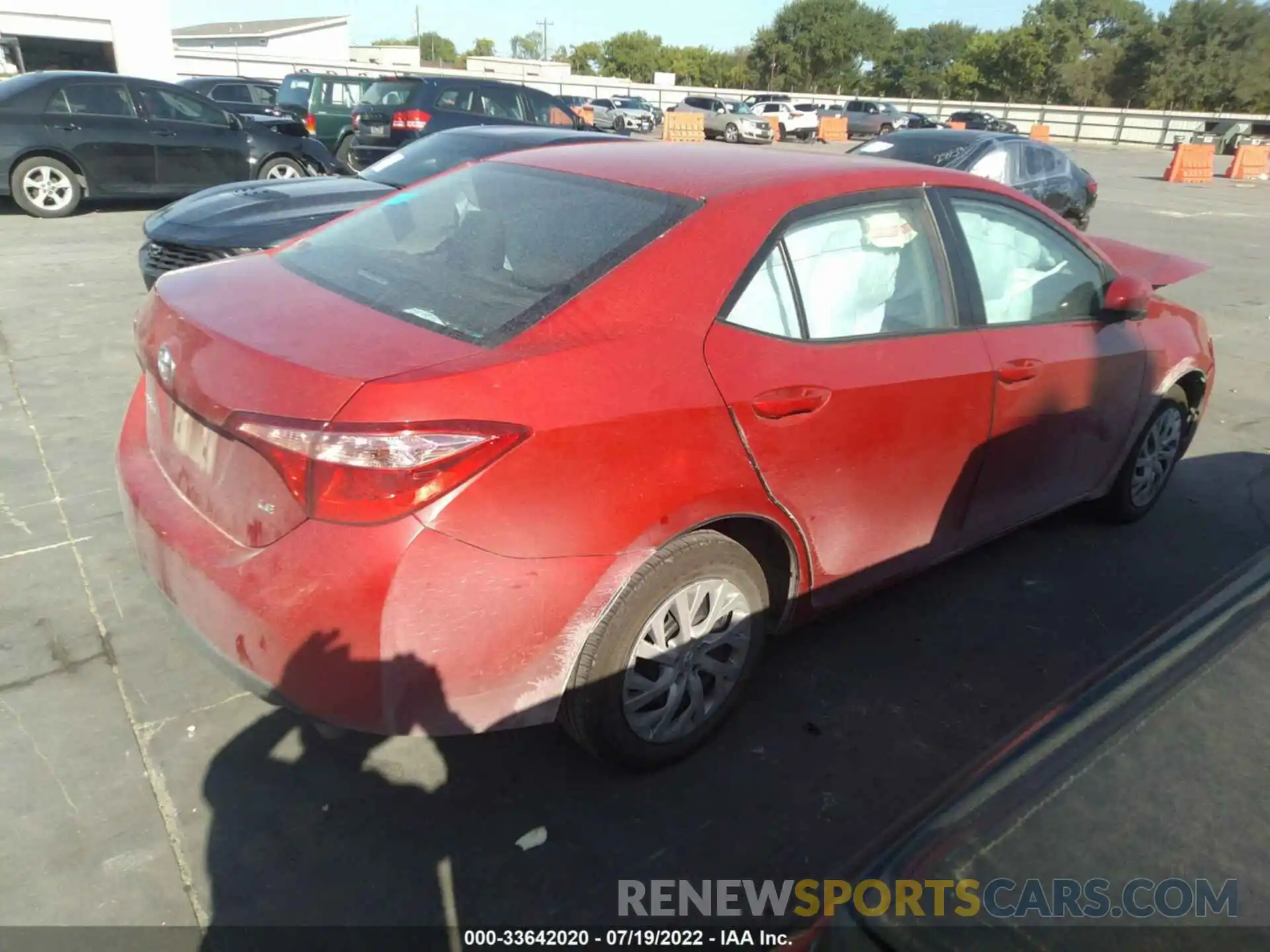 4 Photograph of a damaged car 5YFBURHE5KP916487 TOYOTA COROLLA 2019