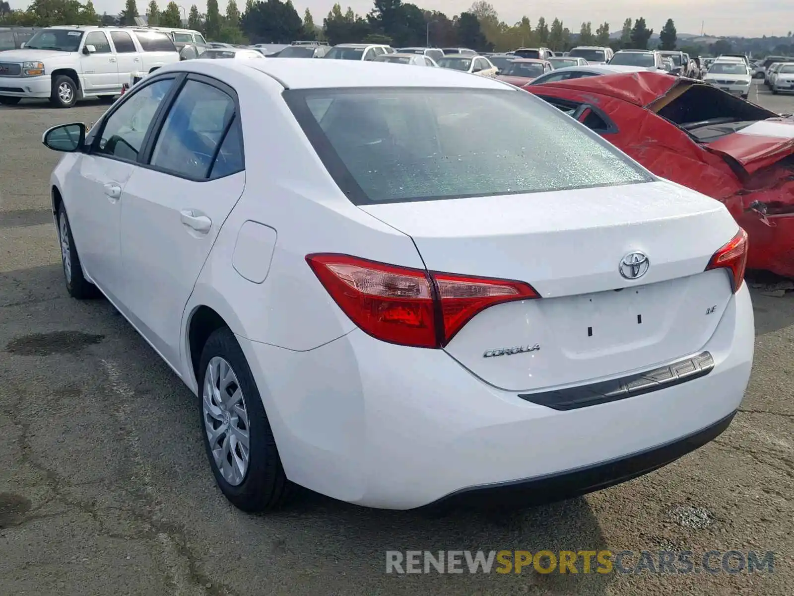 3 Photograph of a damaged car 5YFBURHE5KP916621 TOYOTA COROLLA 2019