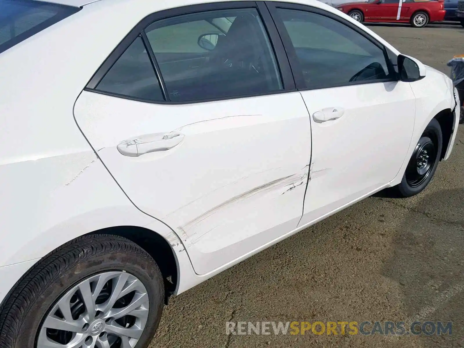 9 Photograph of a damaged car 5YFBURHE5KP916621 TOYOTA COROLLA 2019