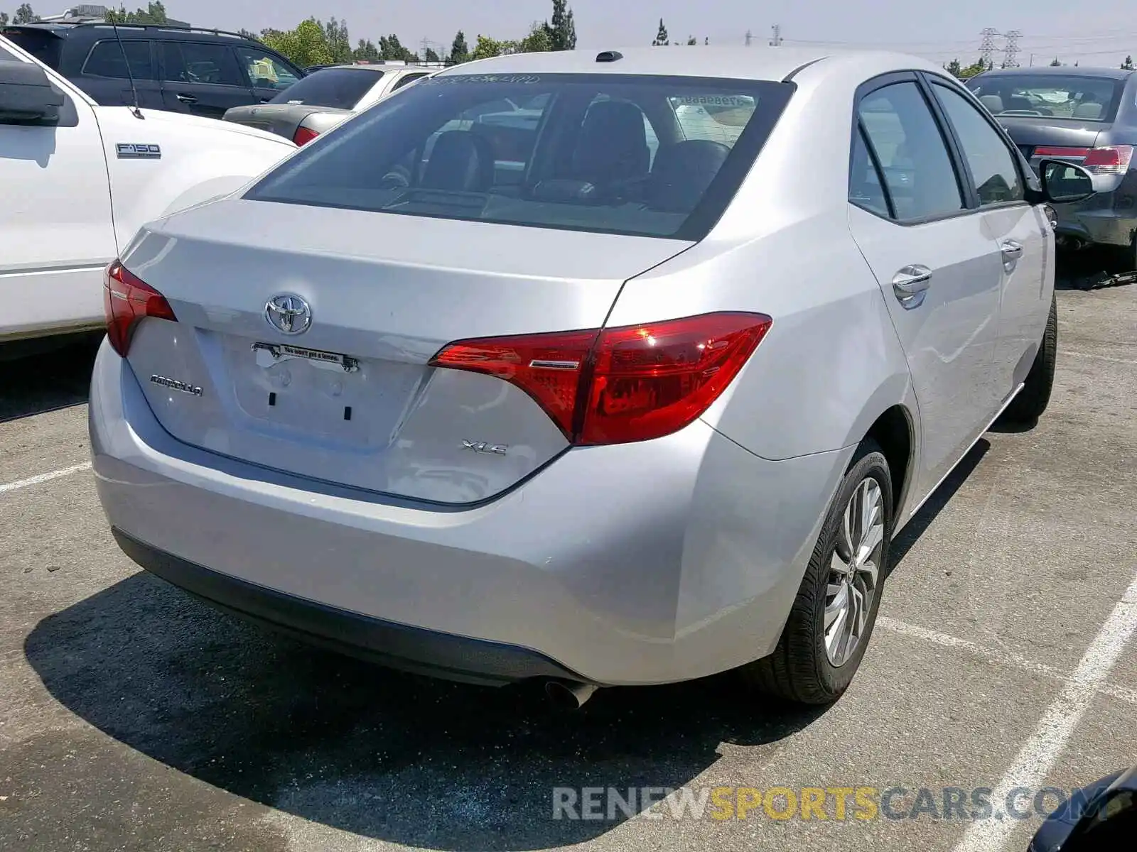 4 Photograph of a damaged car 5YFBURHE5KP916666 TOYOTA COROLLA 2019