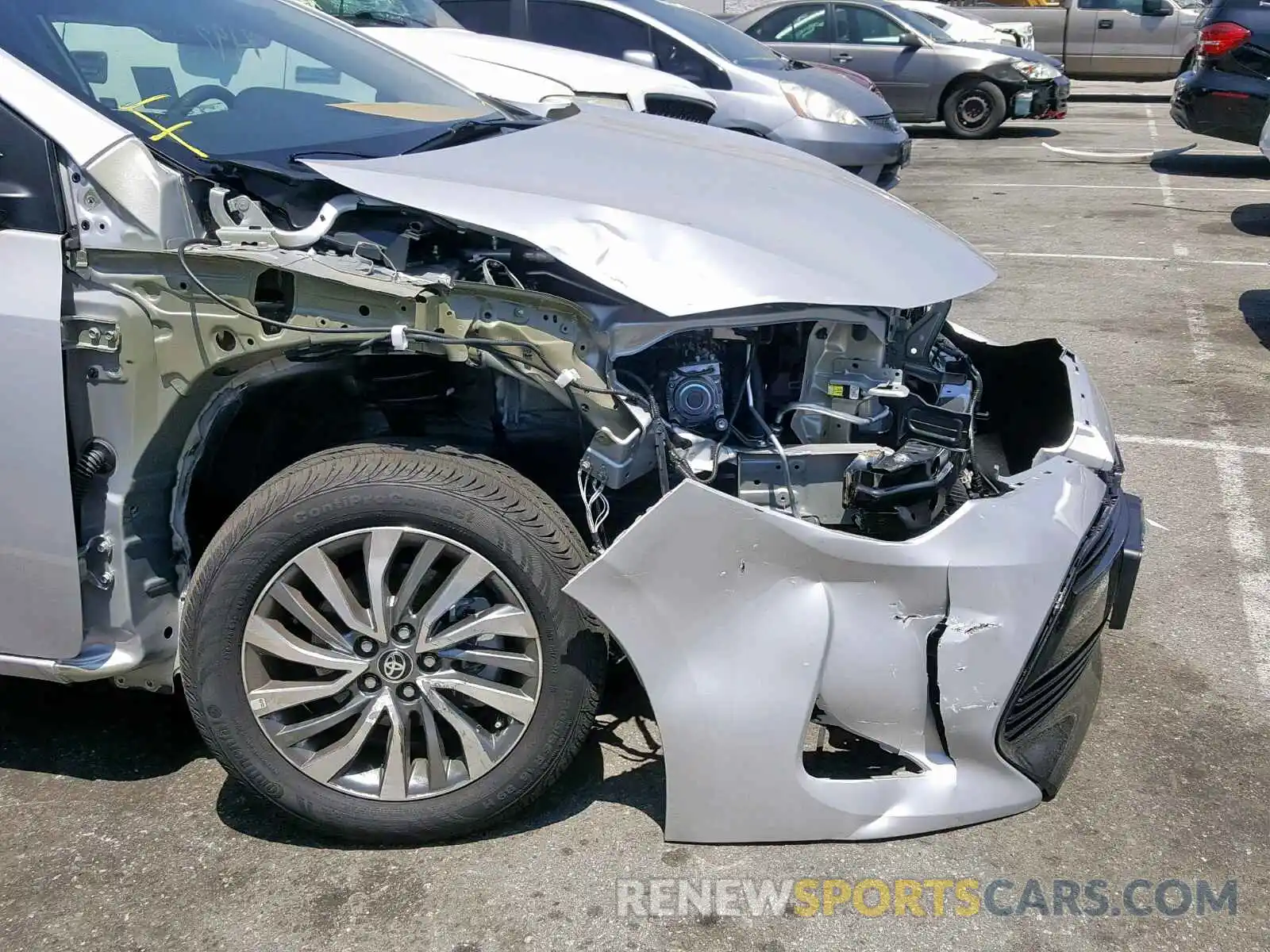 9 Photograph of a damaged car 5YFBURHE5KP916666 TOYOTA COROLLA 2019