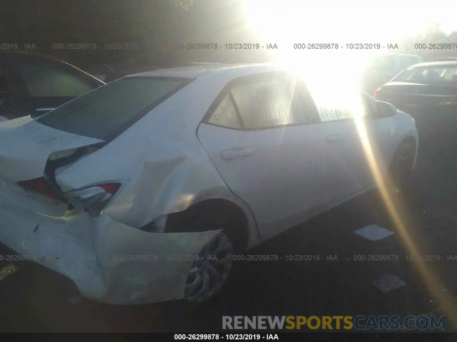 4 Photograph of a damaged car 5YFBURHE5KP916795 TOYOTA COROLLA 2019