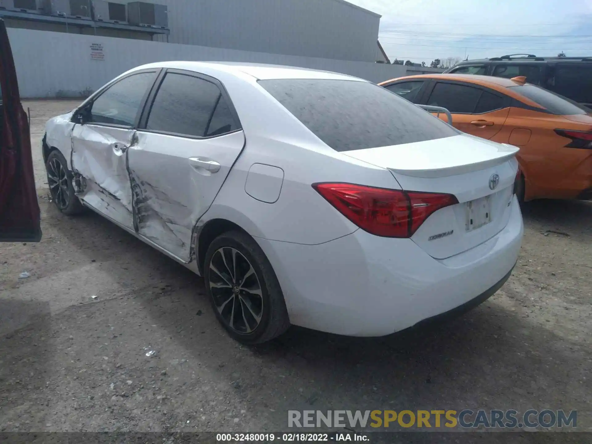 3 Photograph of a damaged car 5YFBURHE5KP917753 TOYOTA COROLLA 2019