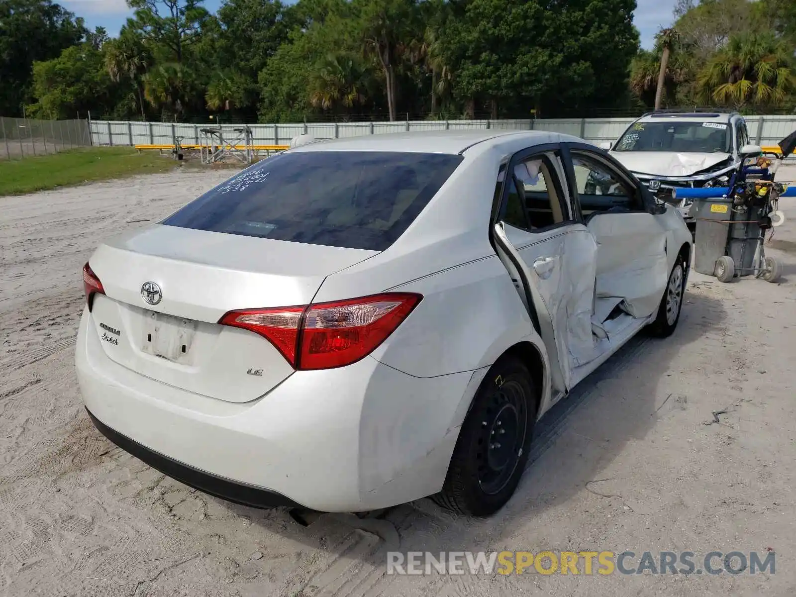 4 Photograph of a damaged car 5YFBURHE5KP918059 TOYOTA COROLLA 2019