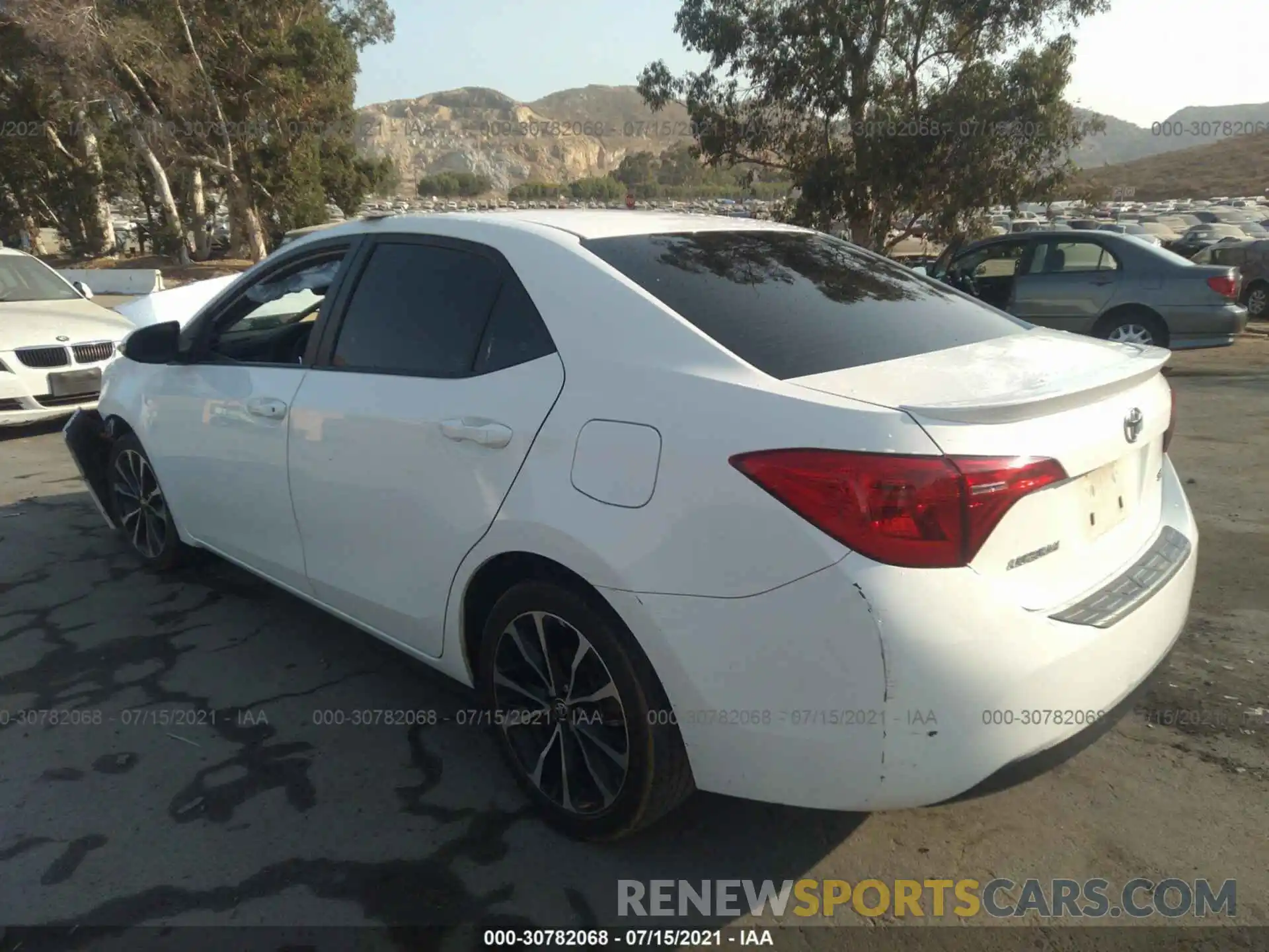 3 Photograph of a damaged car 5YFBURHE5KP918353 TOYOTA COROLLA 2019