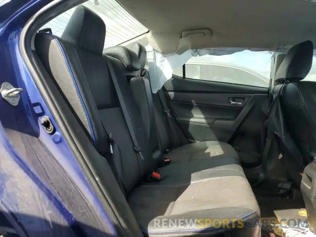 10 Photograph of a damaged car 5YFBURHE5KP918496 TOYOTA COROLLA 2019