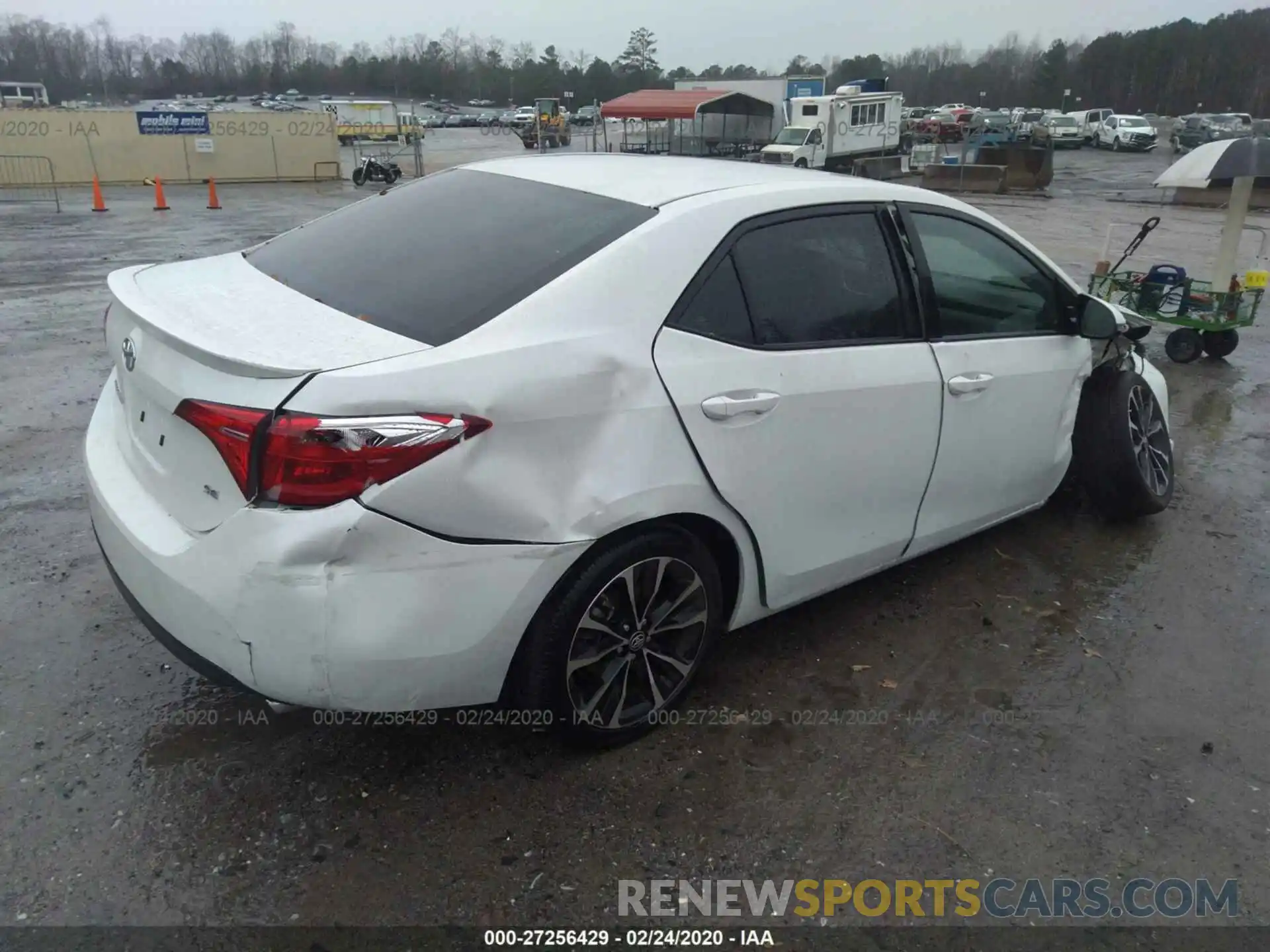 4 Photograph of a damaged car 5YFBURHE5KP919938 TOYOTA COROLLA 2019