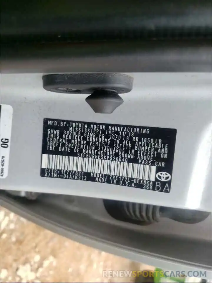 10 Photograph of a damaged car 5YFBURHE5KP920040 TOYOTA COROLLA 2019