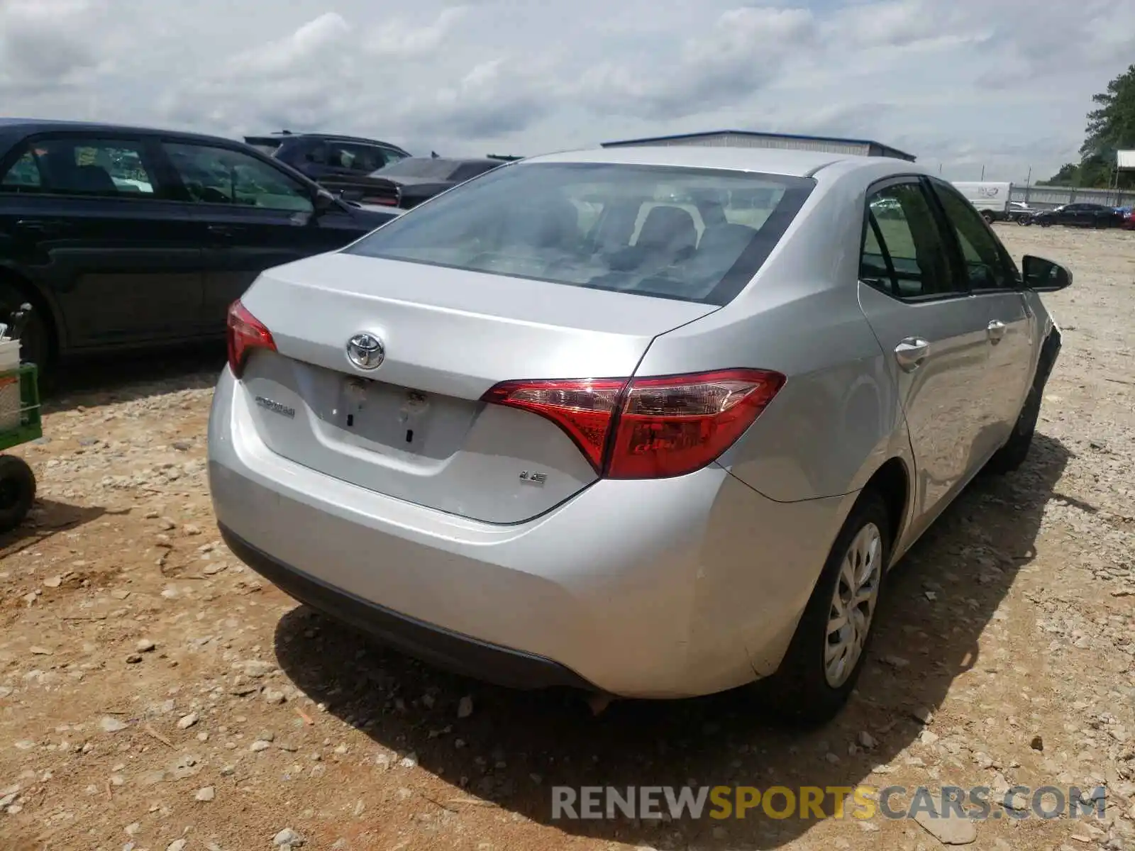 4 Photograph of a damaged car 5YFBURHE5KP920040 TOYOTA COROLLA 2019