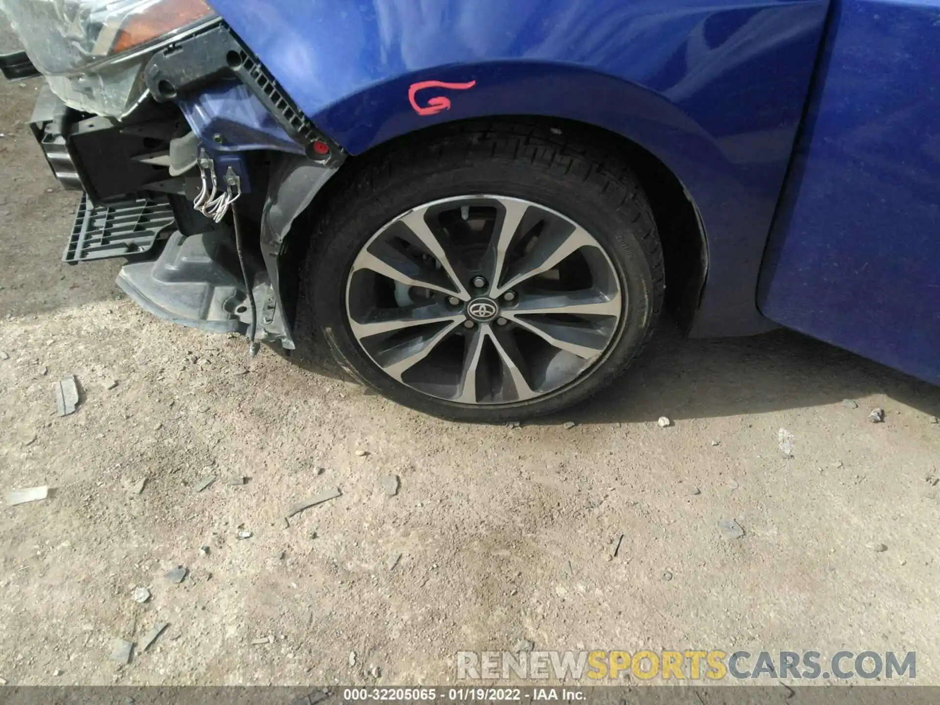 12 Photograph of a damaged car 5YFBURHE5KP920474 TOYOTA COROLLA 2019