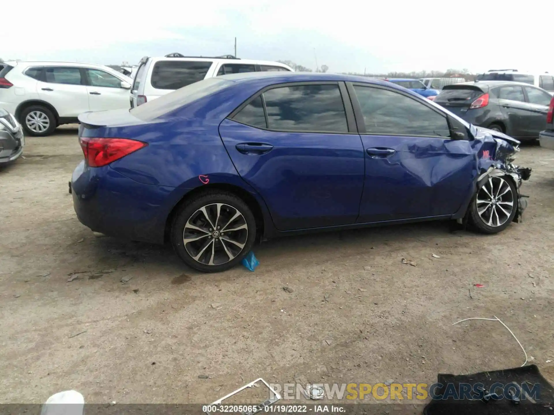 4 Photograph of a damaged car 5YFBURHE5KP920474 TOYOTA COROLLA 2019