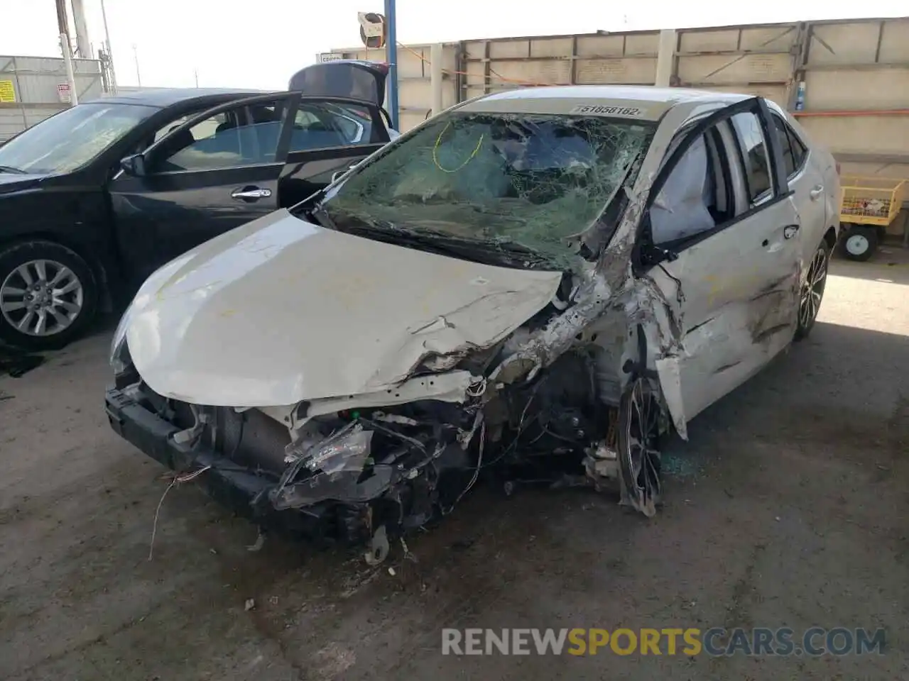 2 Photograph of a damaged car 5YFBURHE5KP920605 TOYOTA COROLLA 2019