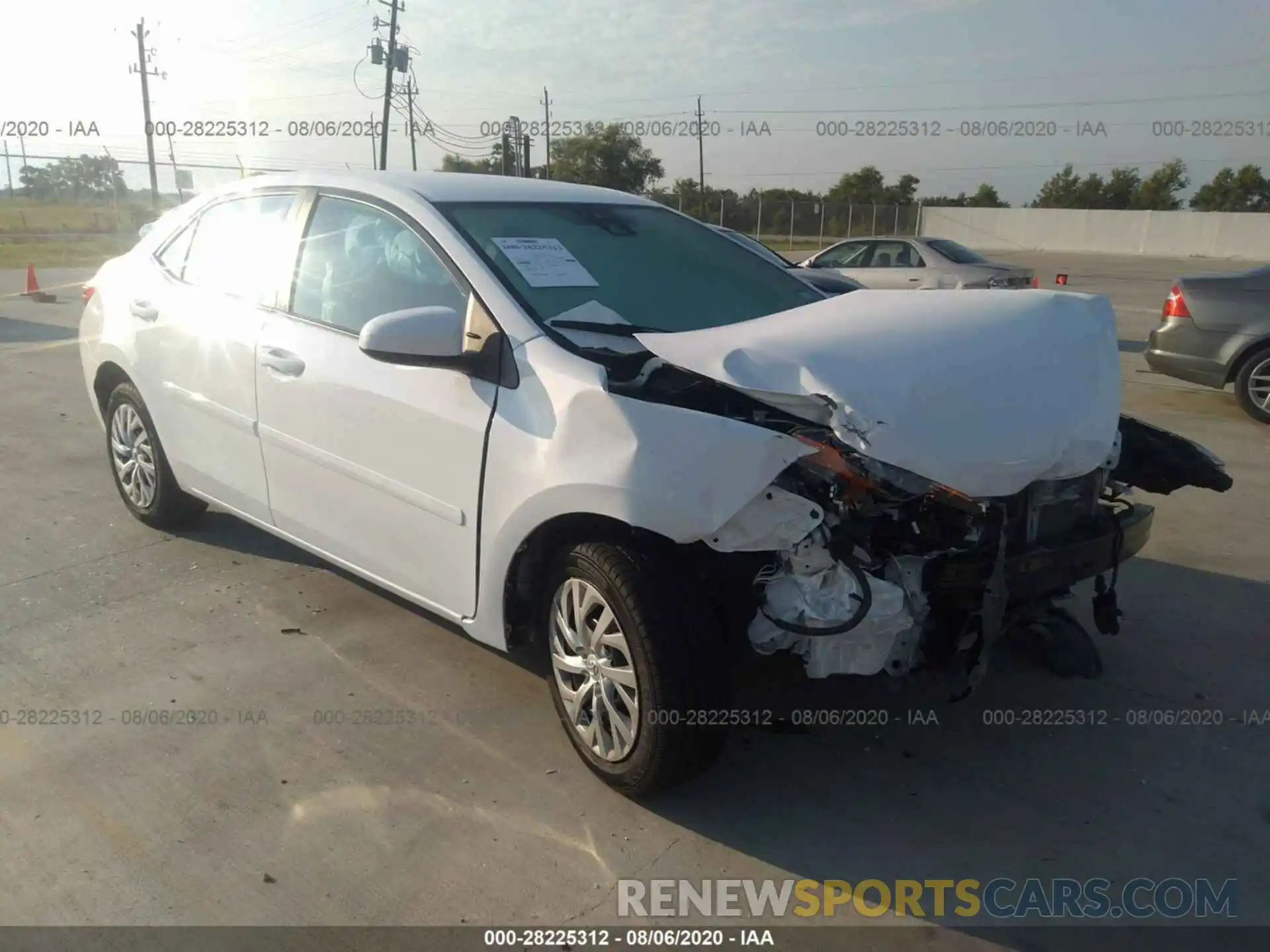 1 Photograph of a damaged car 5YFBURHE5KP920975 TOYOTA COROLLA 2019