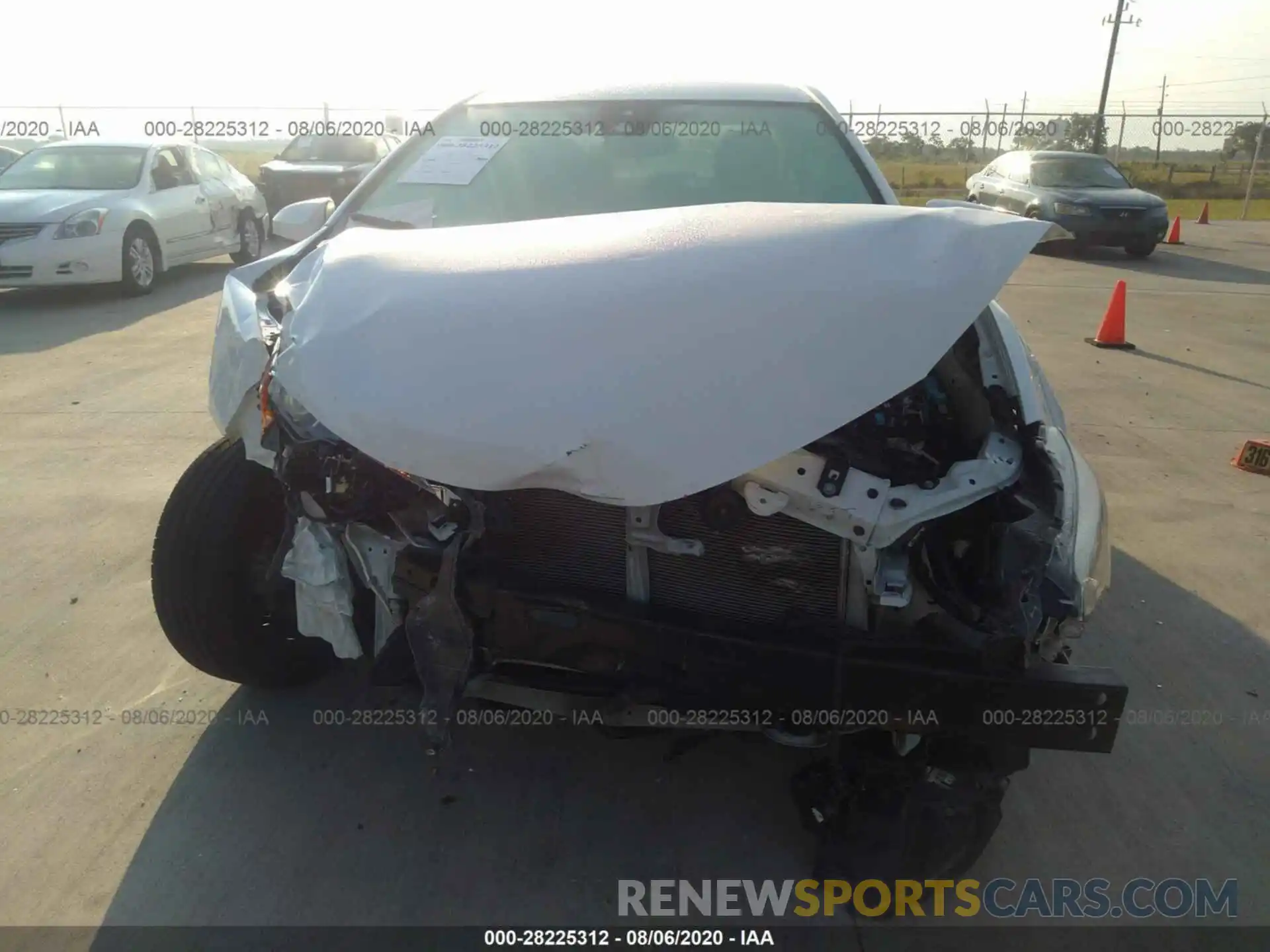 6 Photograph of a damaged car 5YFBURHE5KP920975 TOYOTA COROLLA 2019