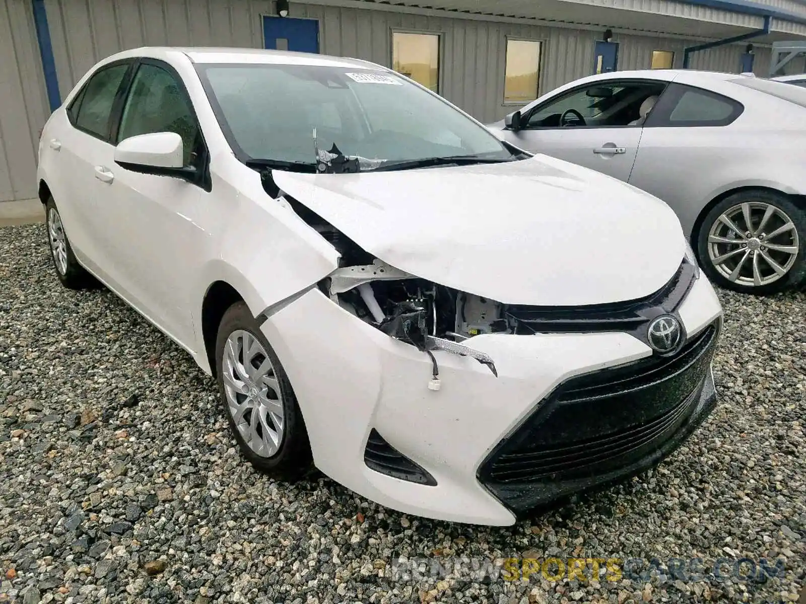 1 Photograph of a damaged car 5YFBURHE5KP921561 TOYOTA COROLLA 2019