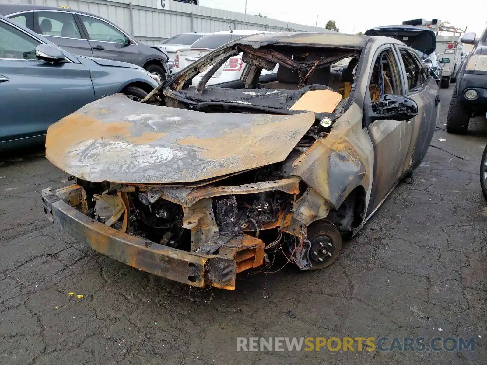 2 Photograph of a damaged car 5YFBURHE5KP921673 TOYOTA COROLLA 2019